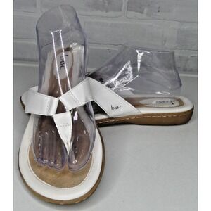 BOC Born Concept Thong‎ Flip Flop Sandals White Women's Size 9M C68401